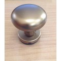 Knob bolt for armored door