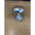 Knob bolt for armored door