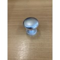 Knob bolt for armored door